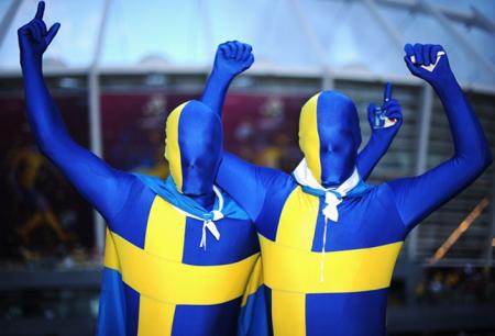 https://betting.betfair.com/football/Sweden%20bodysock%20fans.jpg